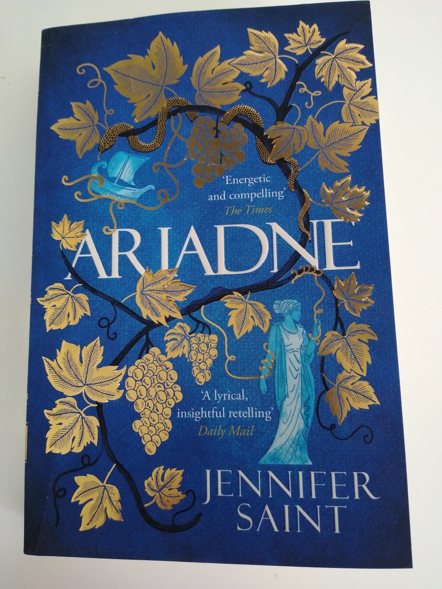 Book Review of 'Ariadne' by Jennifer Saint