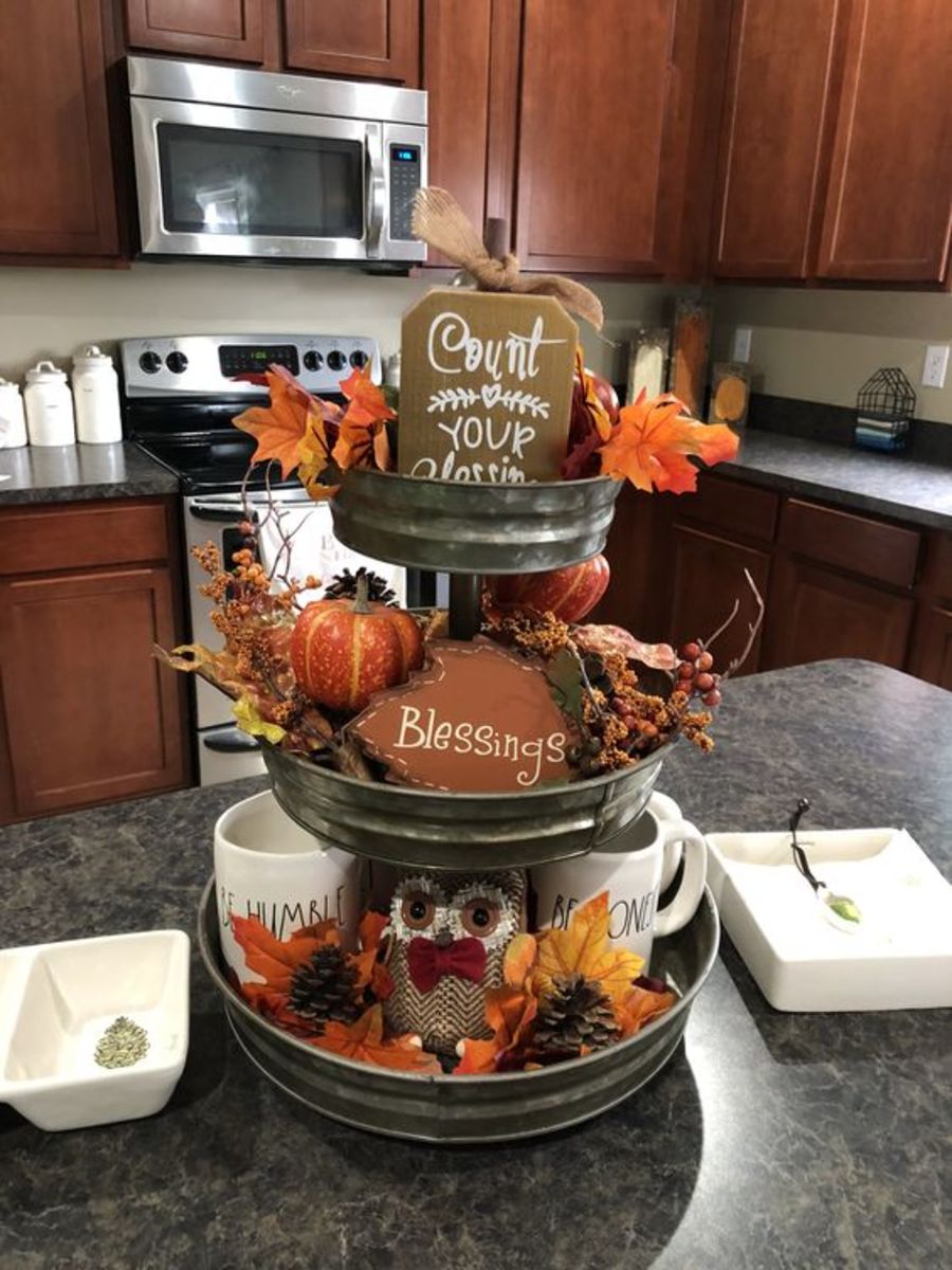 25+ Thanksgiving Tiered Tray Ideas for 2023 Holidappy