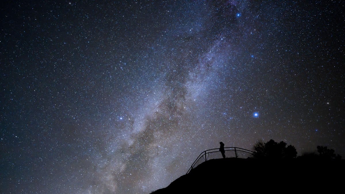 Sunrise Point is an easily accessible spot with a 360-degree view of the night sky.