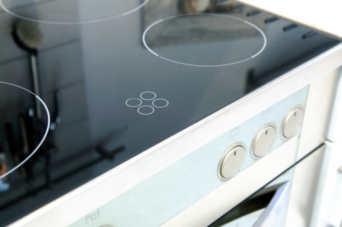 A glass-top stove can show even the tiniest leak, splatter, or stain. Using natural ingredients, you can scrub  grime to make the stovetop look new.