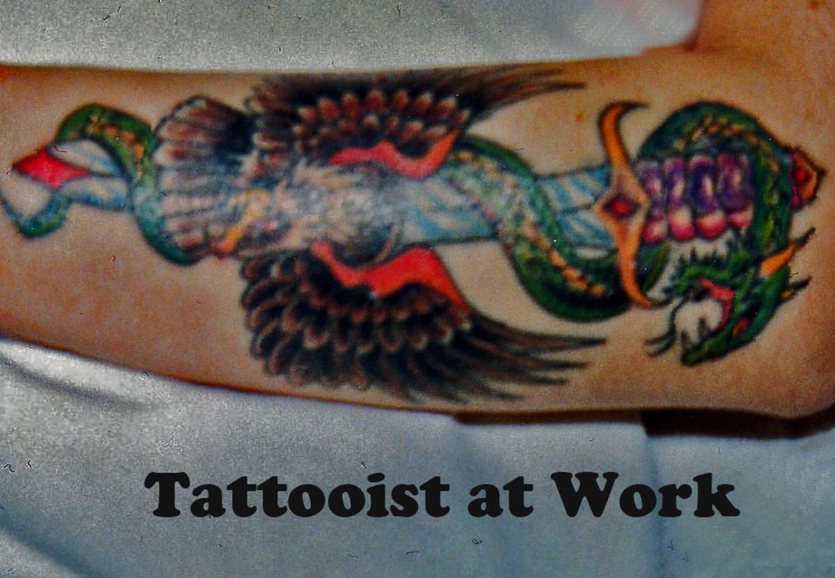 How a Tattoo is Done - Watch Lal Hardy Famous Tattoo Artist at Work