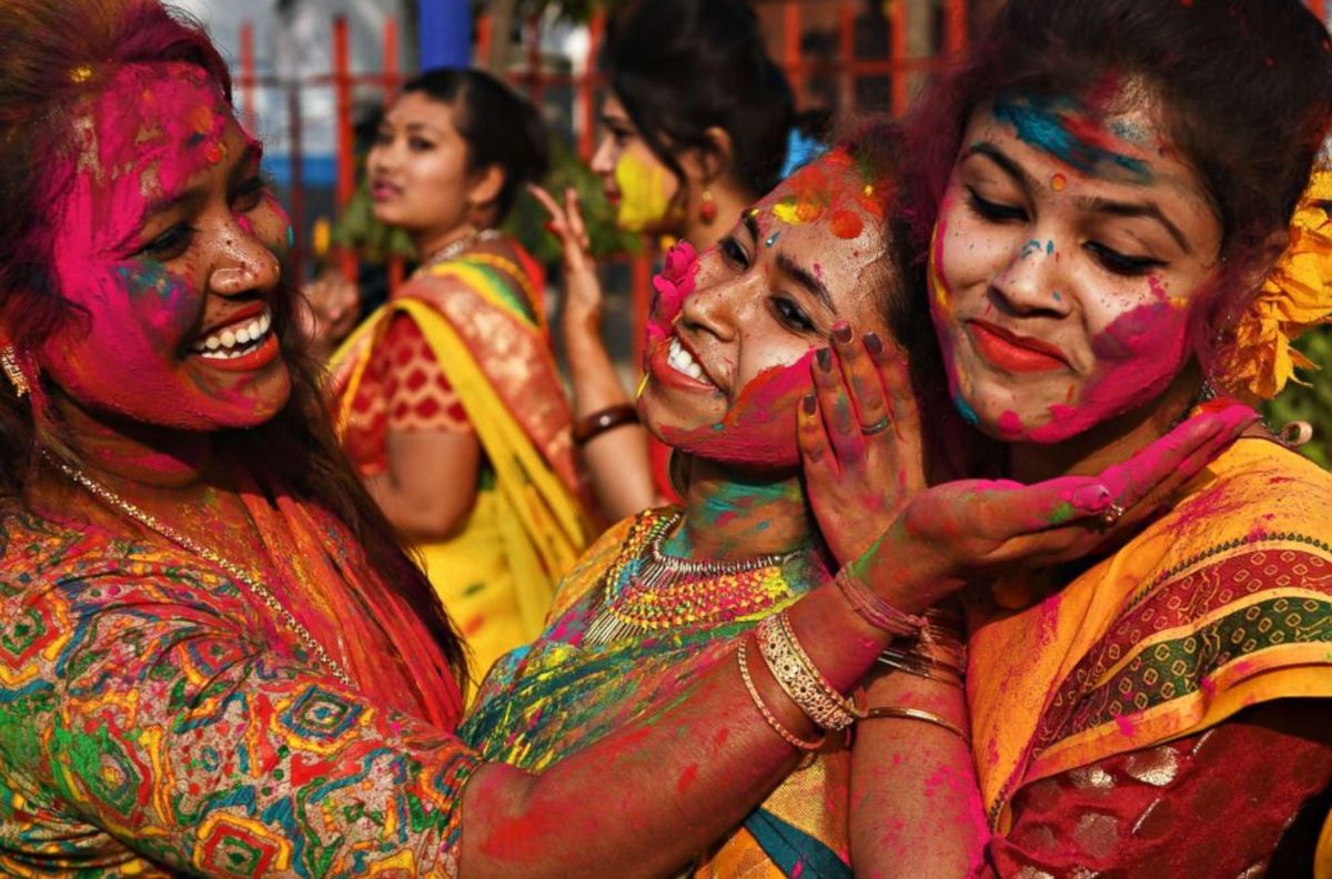 Holi color natural /holi ke rang with natural from 2024 india hand made by women with flower/holi natural color indian color /pooja temple holi