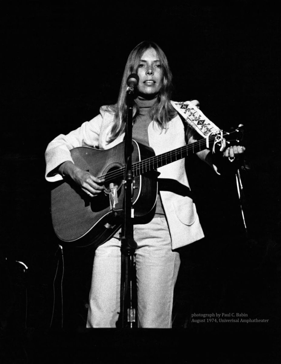 Joni Mitchell in 1974