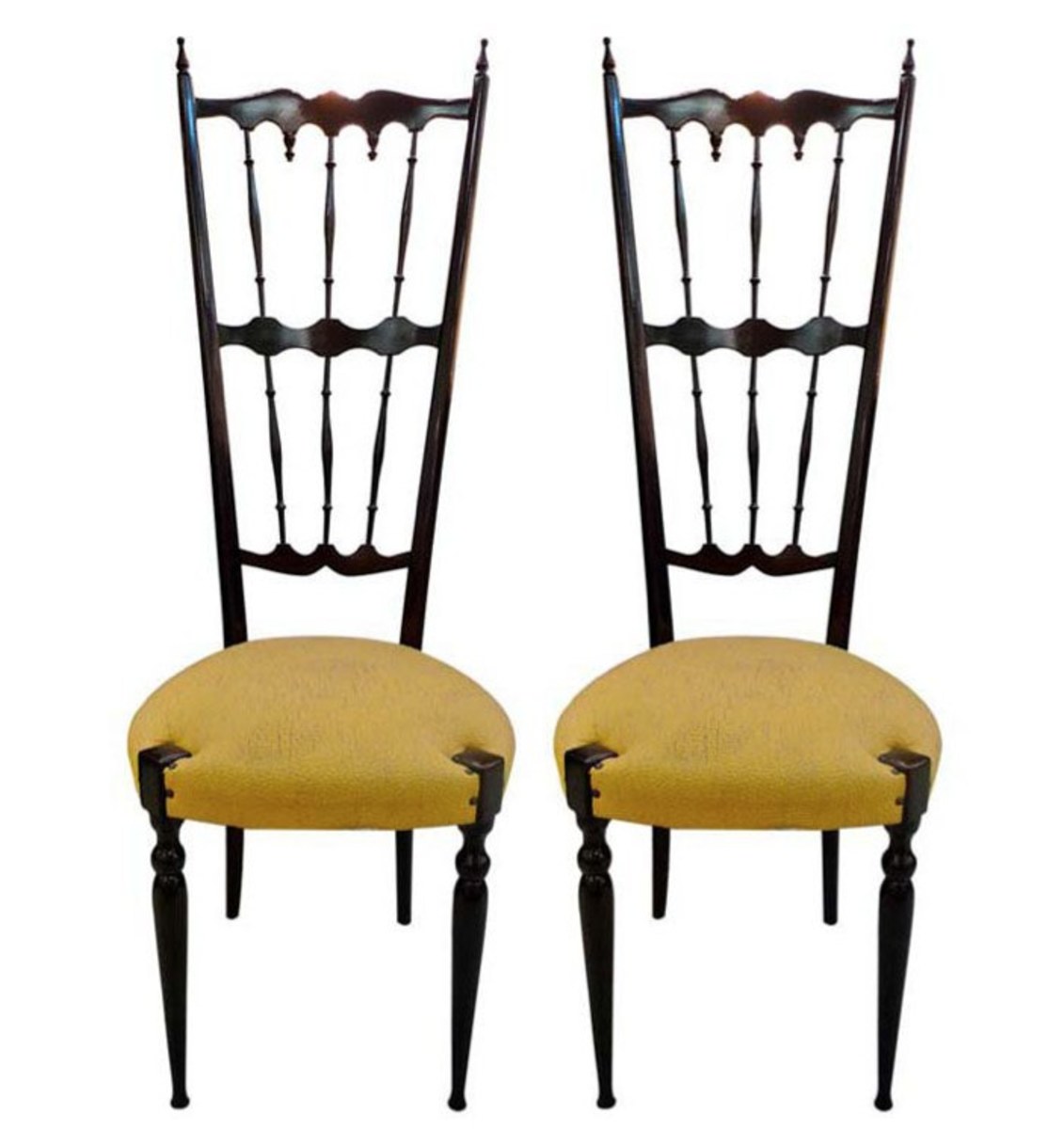 chiavari-chairs-history-of-a-beautiful-chair-throughout-the-ages
