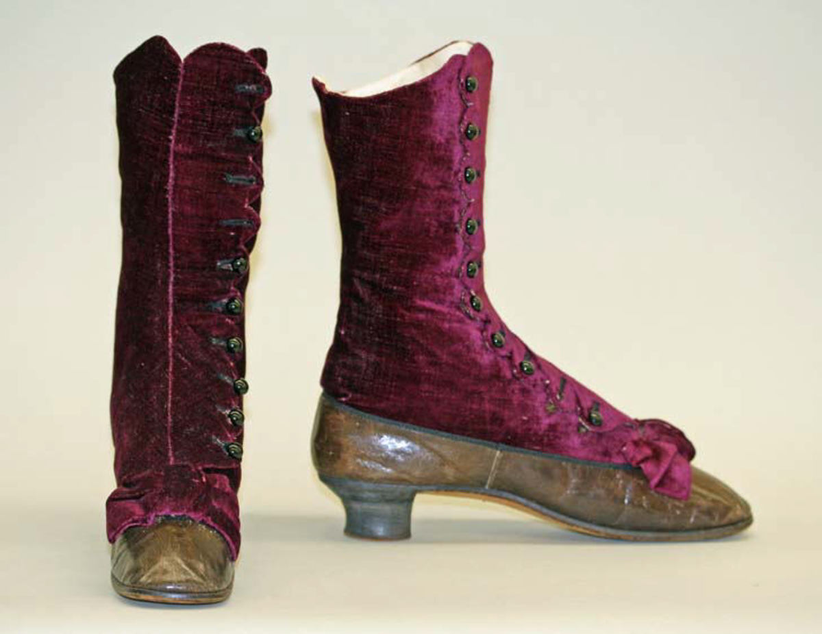 Balmoral boots