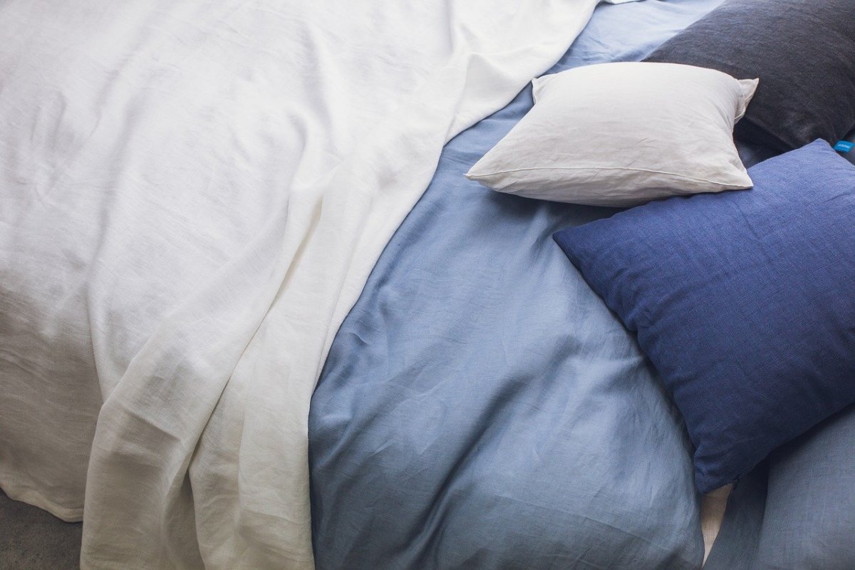 Fibres from bed linen can contribute to dust.