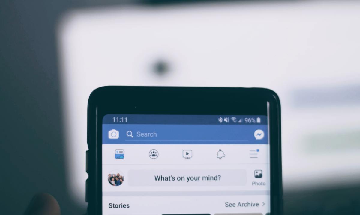 How to Hide Active Status on Facebook