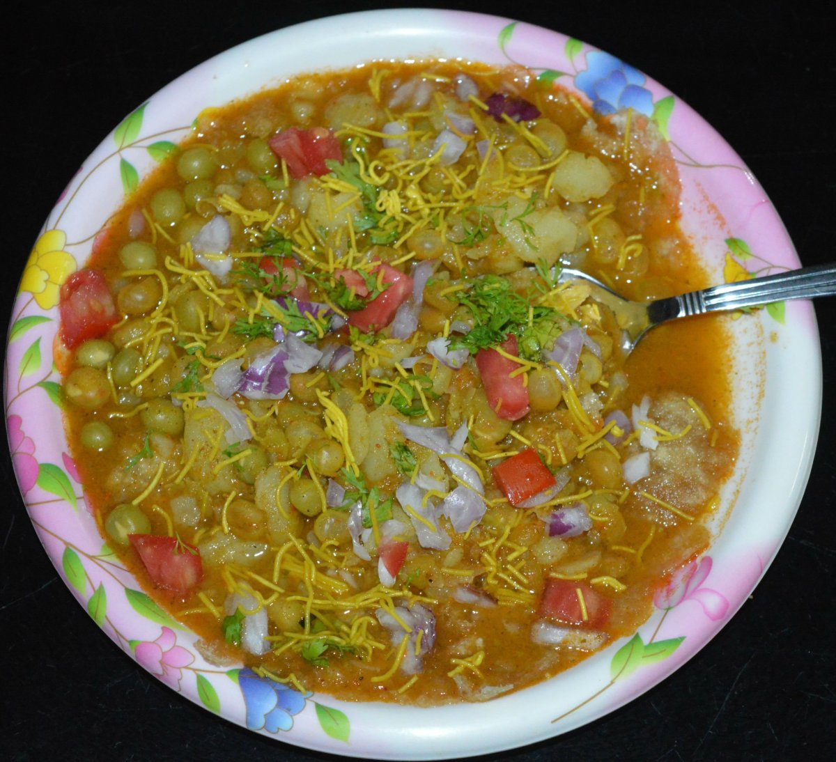 Healthy and Delicious Indian Street Foods: How to Make Masala Puri Chaat