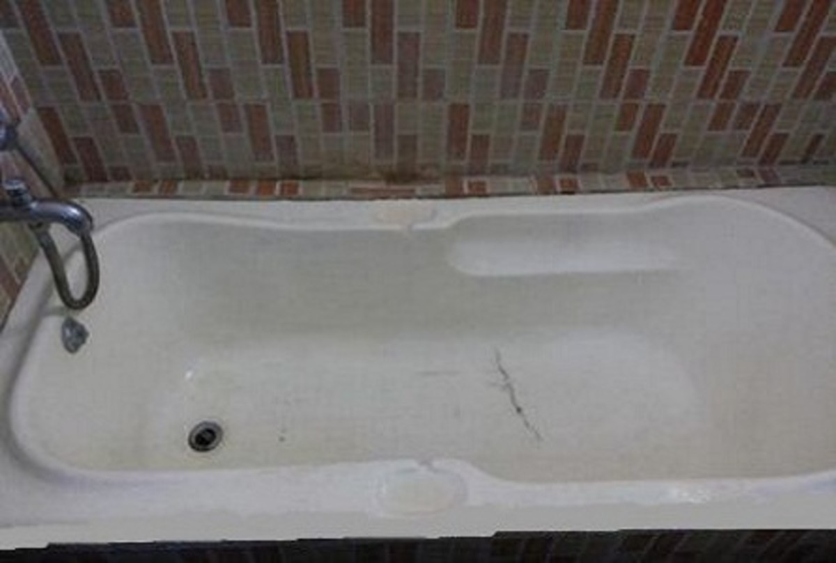 Cracked Bathtub