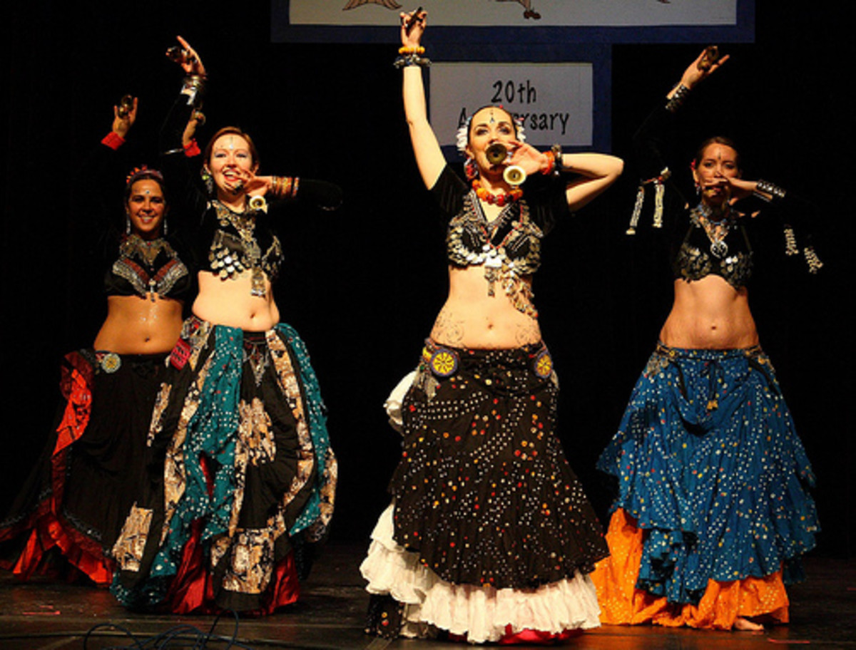 How to Make a Professional Belly Dancing Costume the Easy Way 