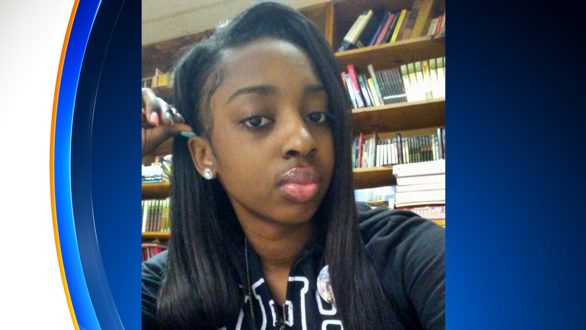 A younger Kenneka at school