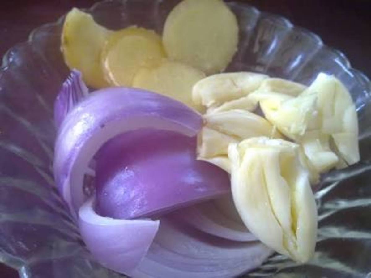 Onion, garlic, ginger are must haves, for the daily requirements of antioxidants in our body
