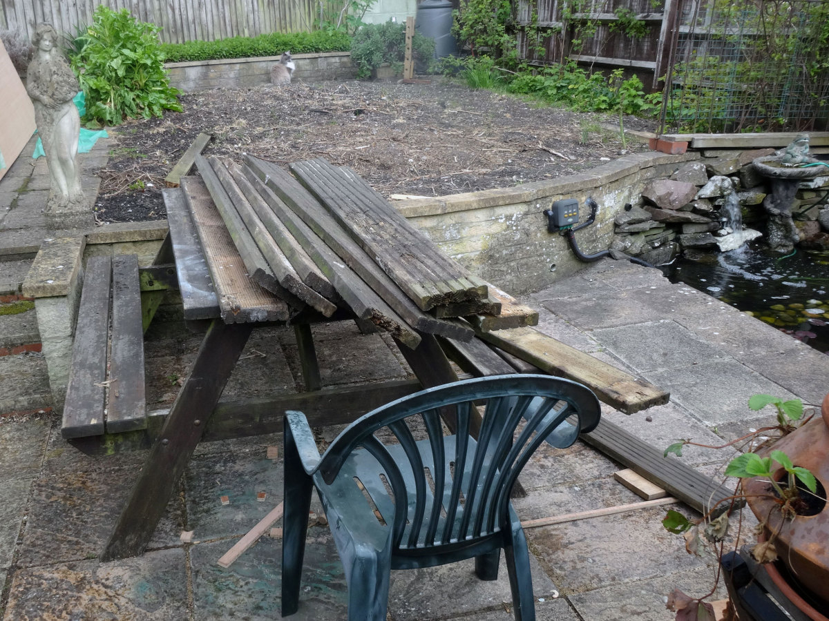 Recycling Salvaged Decking and Offcuts
