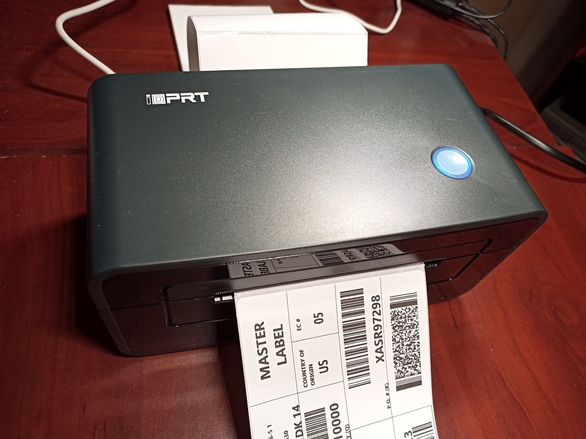 The iDPRT SP410 label printer