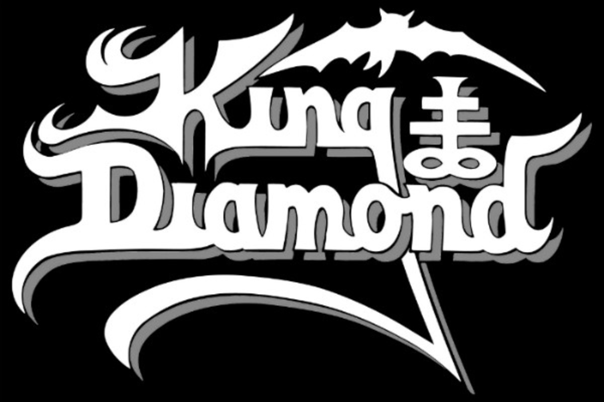 review-of-the-puppet-master-by-king-diamond