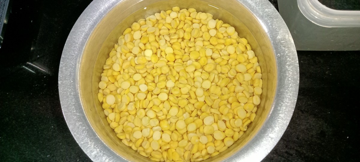 Wash and soak chana daal for 1 to 2 hours. Strain and set aside.