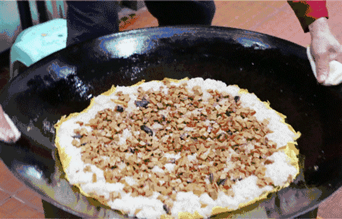 One of the most representative of Wuhan Delicacy: Doupi