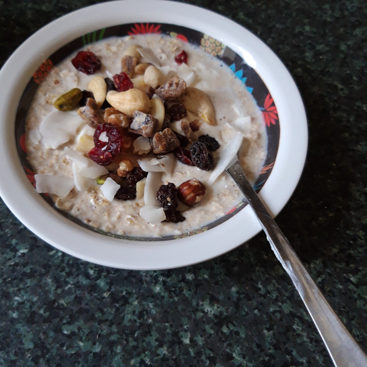 Oats, milk, yogurt, with dried fruit and nuts