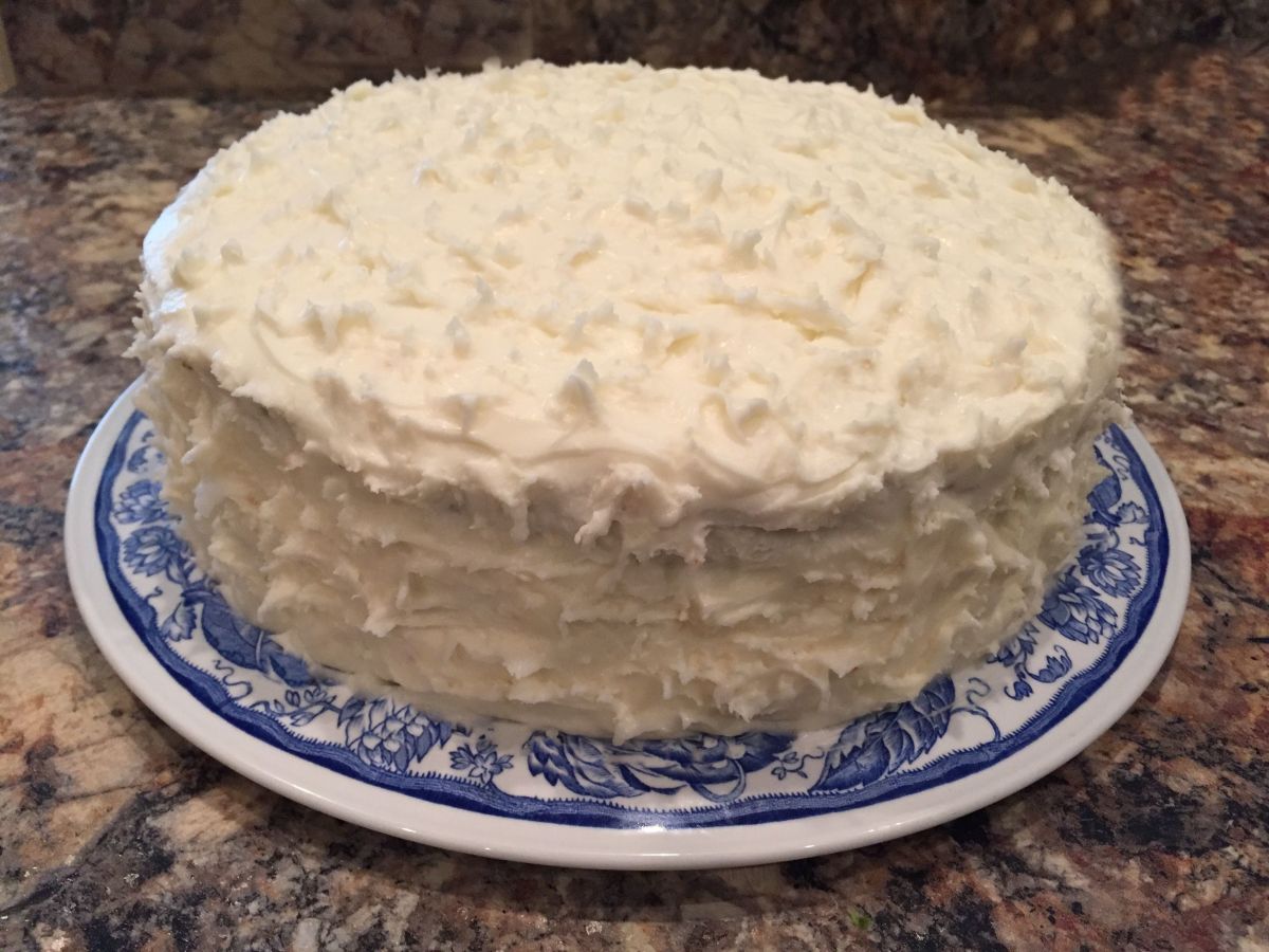 Reduced-Fat Cream Cheese Icing Recipe (That Tastes Amazing)