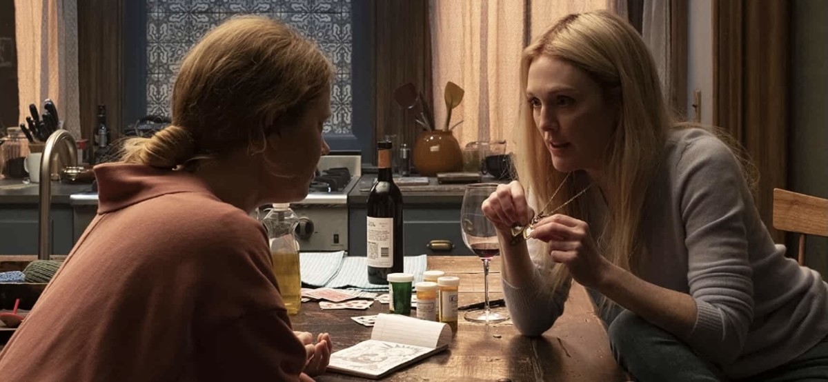 Amy Adams and Julianne Moore in "The Woman in the Window."
