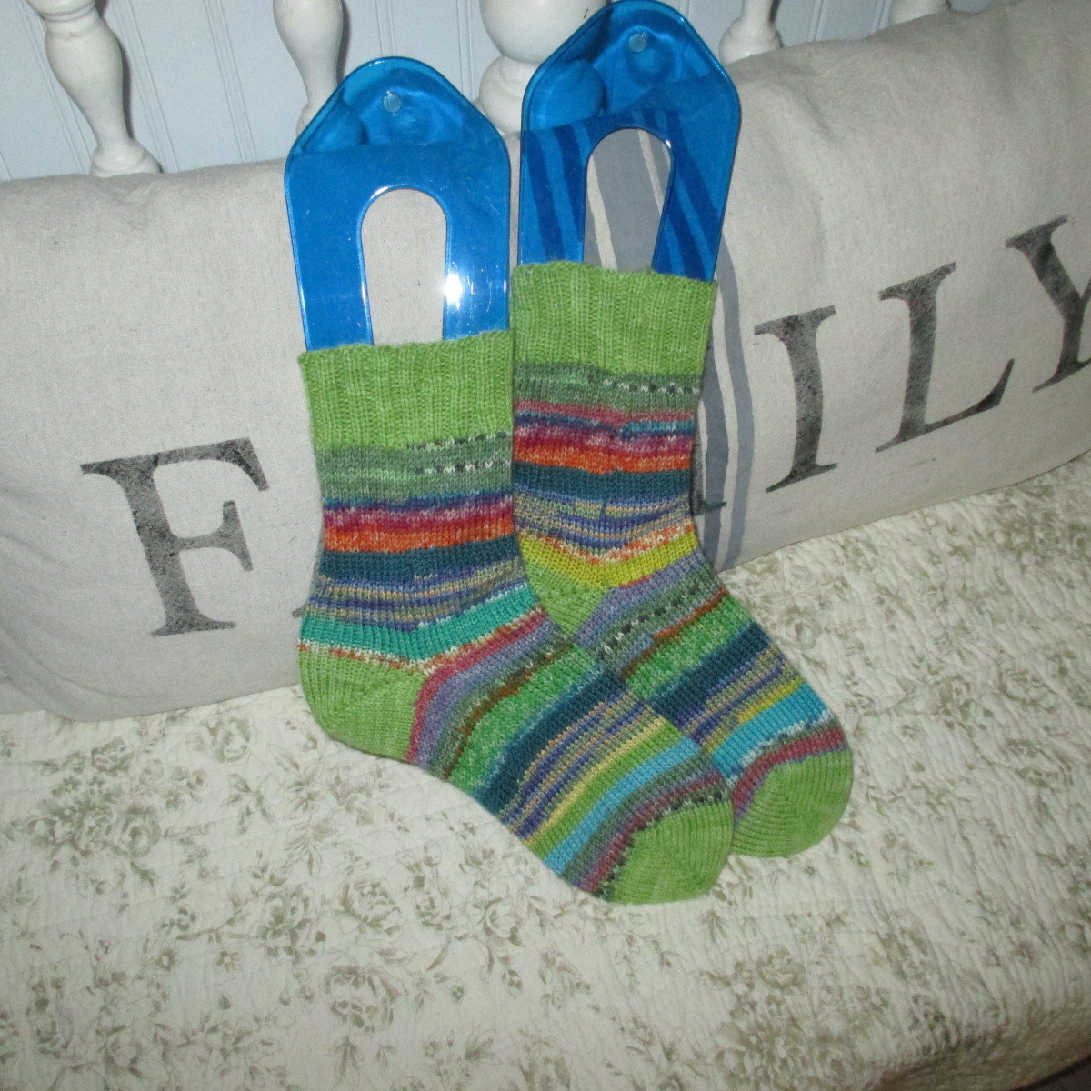 knitting-scrappy-socks