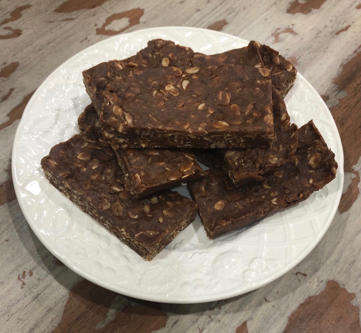 These protein bars are gluten free, dairy free, and super tasty!