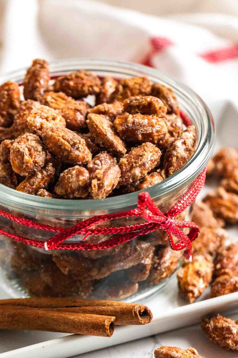 Easy cinnamon candied almonds