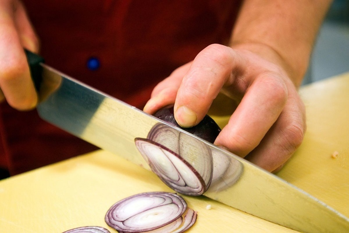 Slicing raw onions can make you cry.
