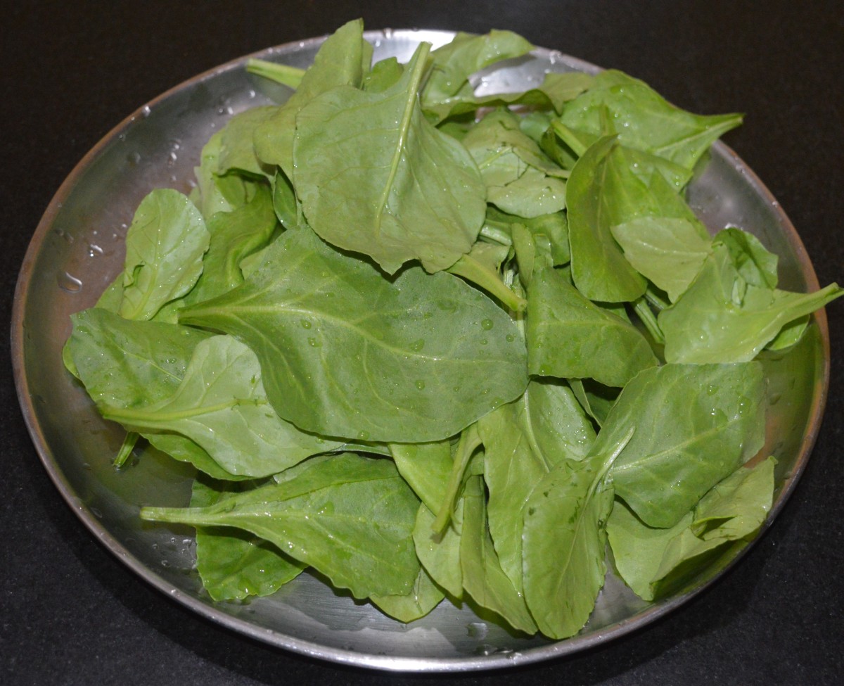Step one: Wash and pat dry spinach leaves. Select only large leaves.