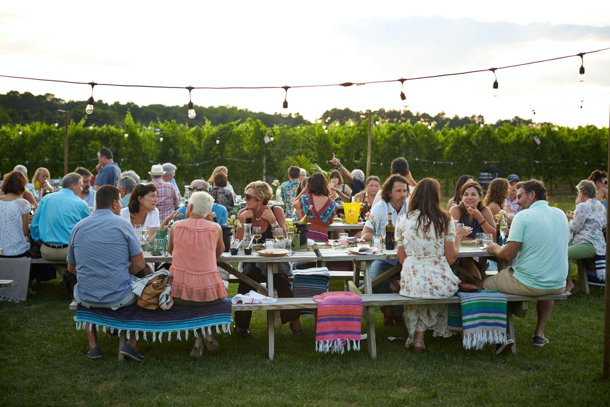 How to Plan a Picnic for 100: Cookouts for a Crowd!