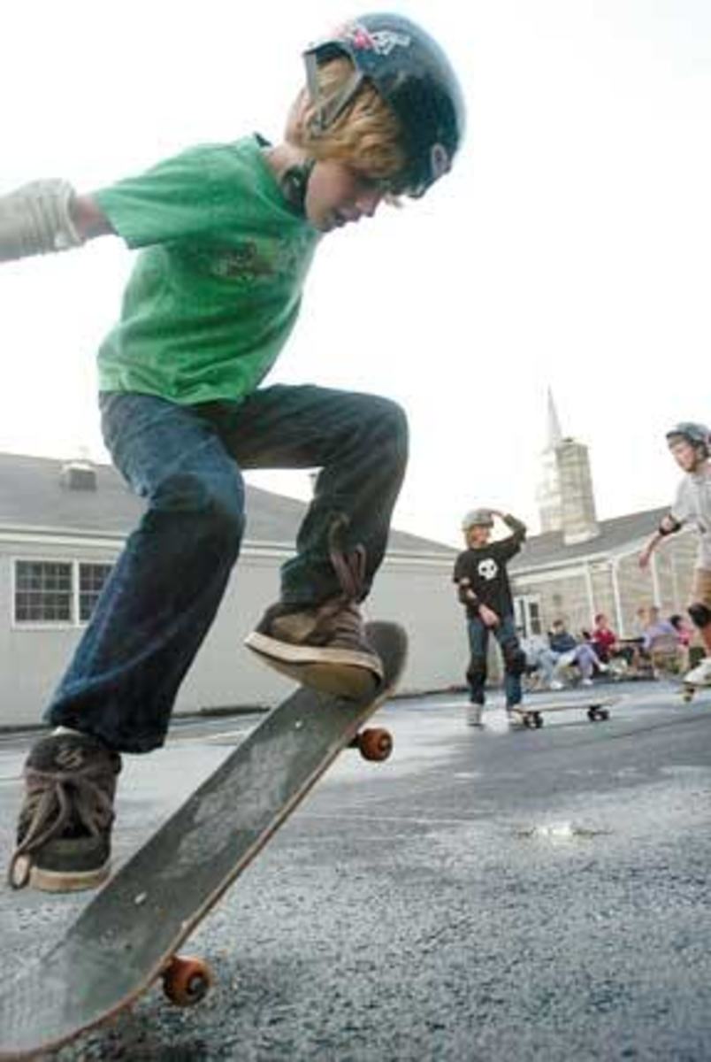 guardians-manual-for-purchasing-a-skateboard-for-children