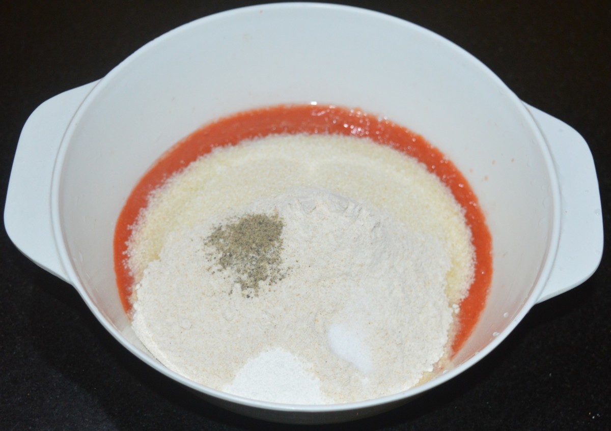 Step two: Add rice flour, semolina, wheat flour, pepper powder, and salt. 