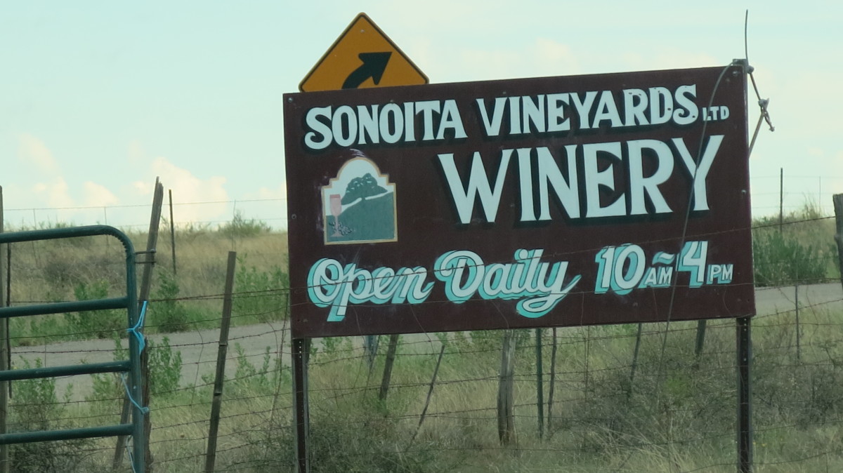 Sign at entrance to Sonoita Vineyards Winery in Elgin, Arizona