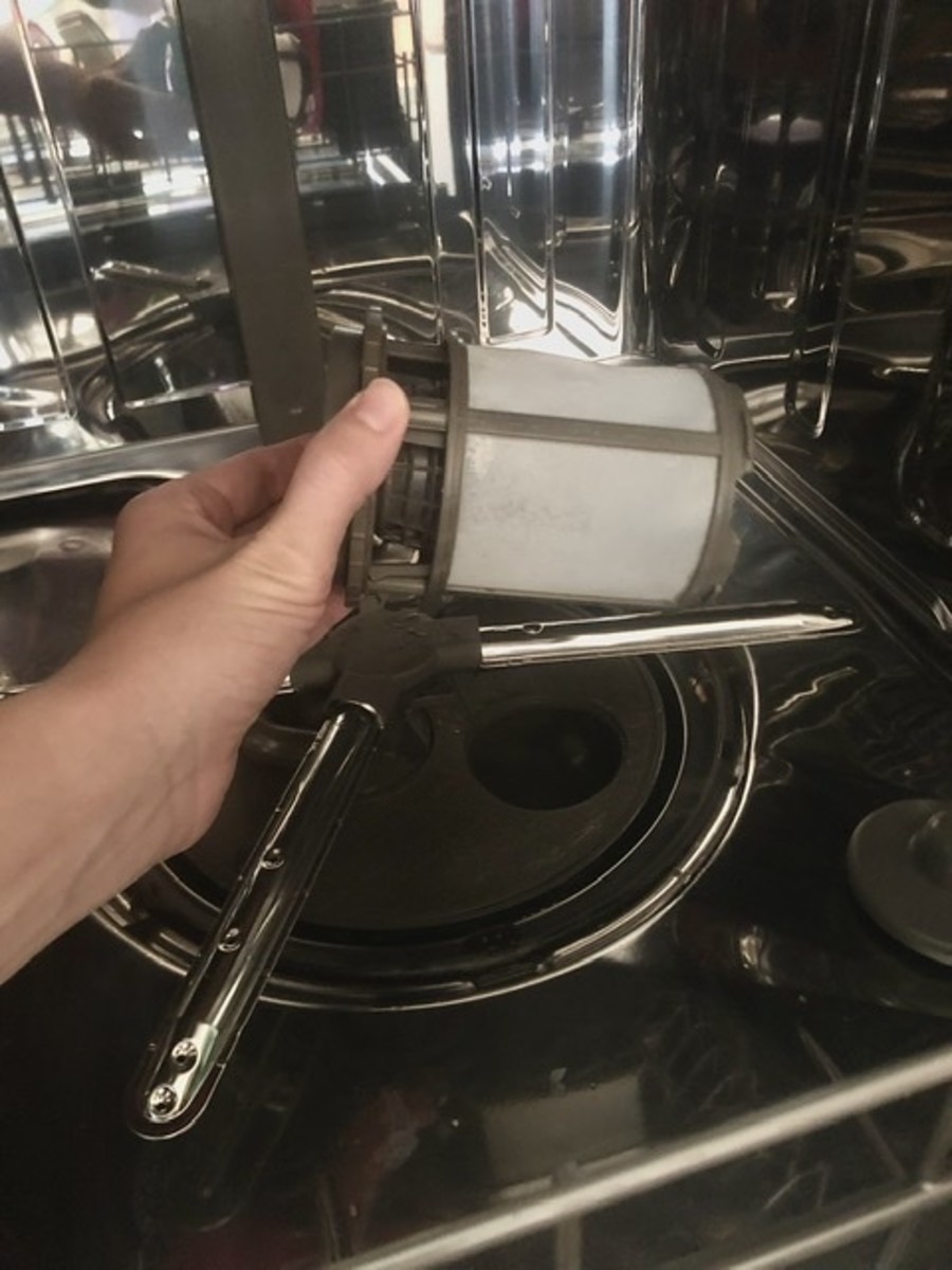 Keeping the dishwasher filter clean can keep the machine smelling fresh and help it continue to work efficiently. 