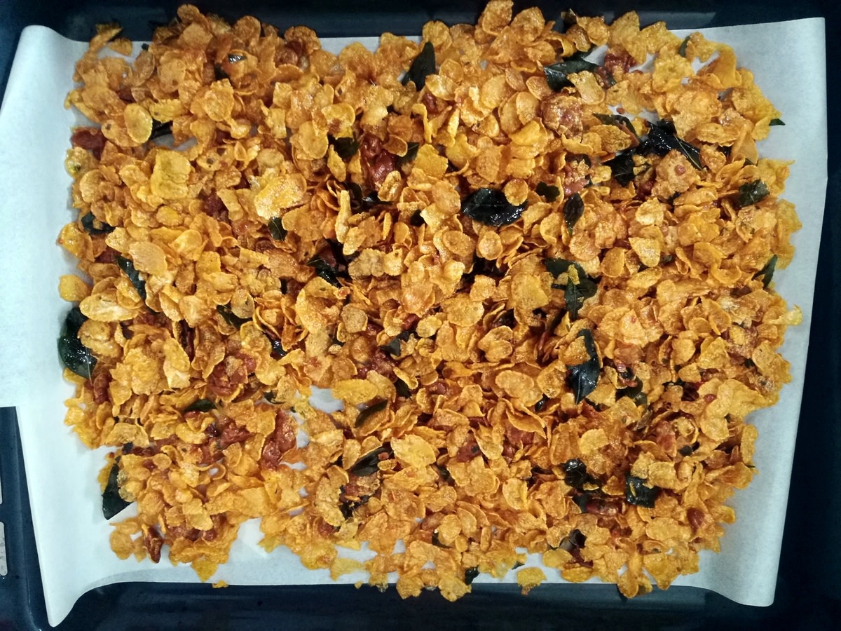 salted-egg-recipe-spicy-salted-egg-cornflakes-recipe