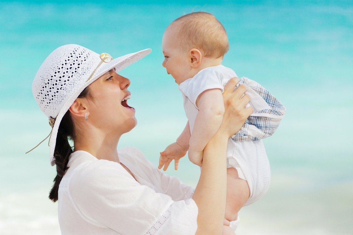 7 Tips to Keep Your Newborn Baby Cool in Hot Weather