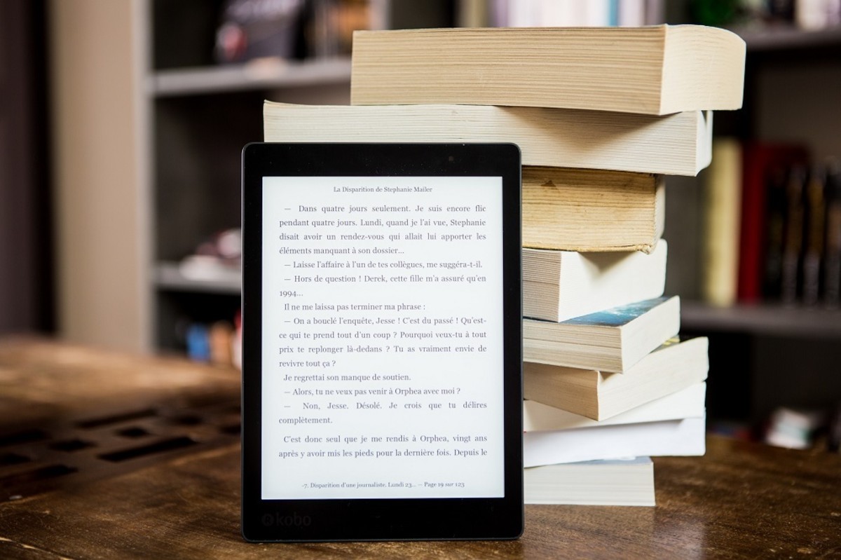 E-Books or Paper Books? What's Your Choice?