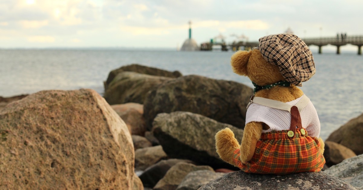 Teddy bear on the beach.