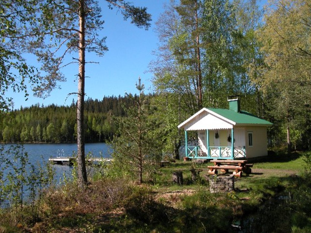 The Wood-burning Lake-side Sauna at Mairela Retreat in Finland