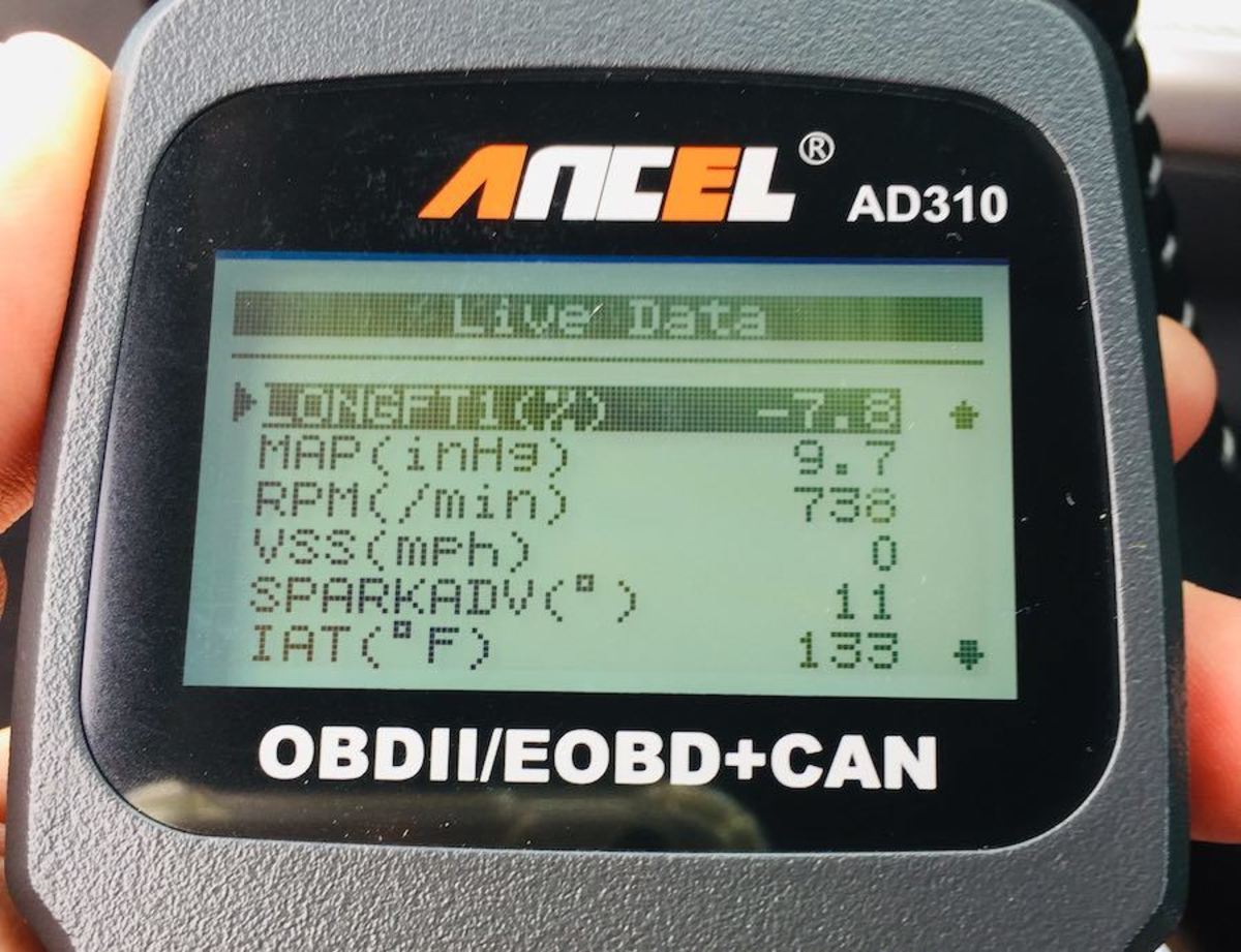 ANCEL AD310 Showing Real-Time Data
