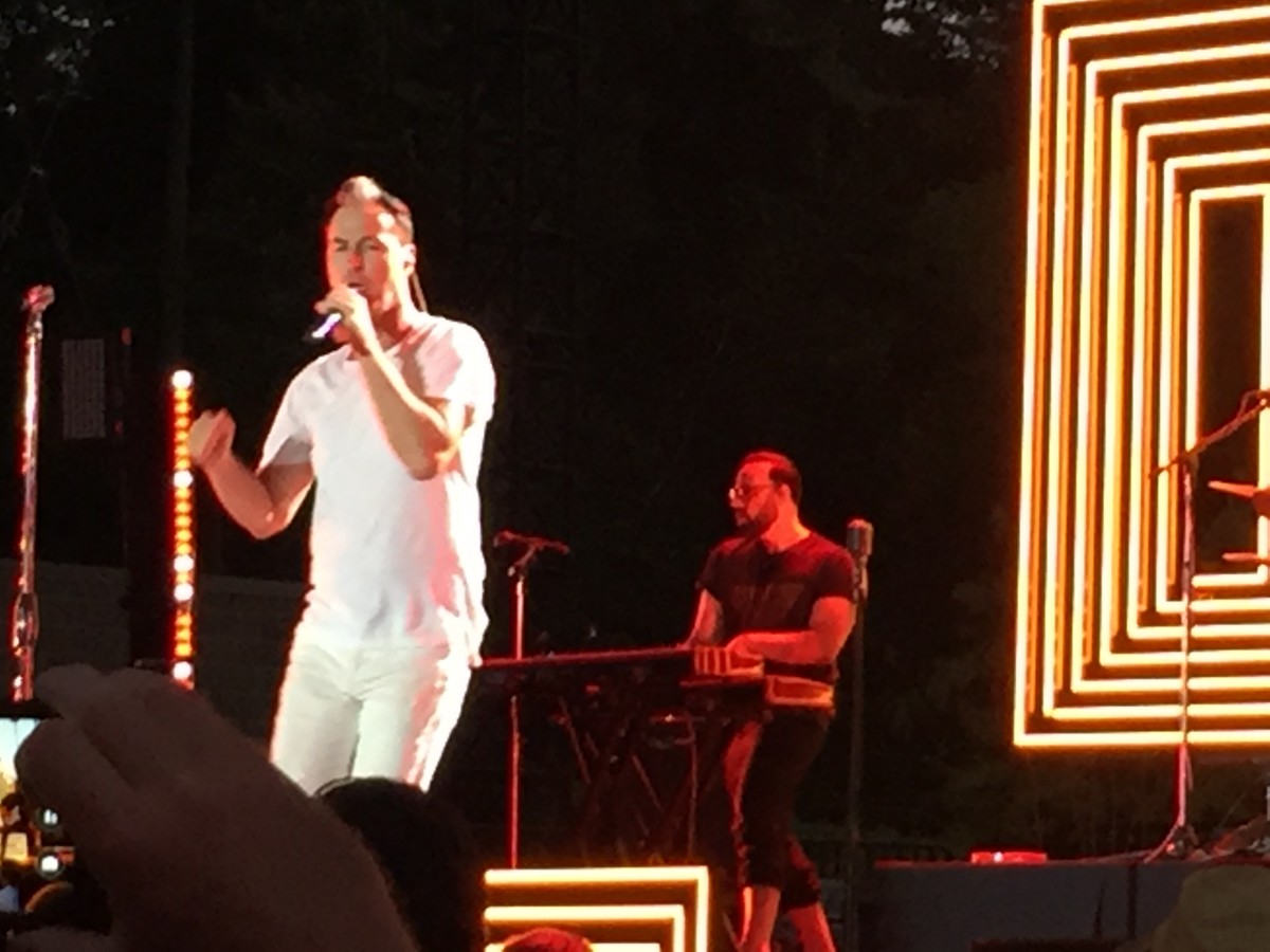 A Review: Fitz and the Tantrums Live at the Oregon Zoo Amphitheater.