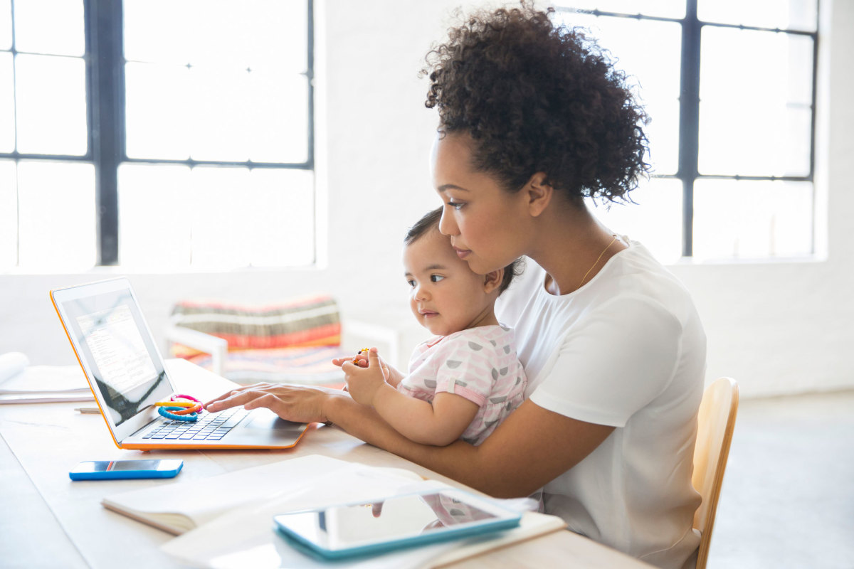 I'm a Single Mom and I Make $3000 Per Month from My Dining Table-Side Hustle