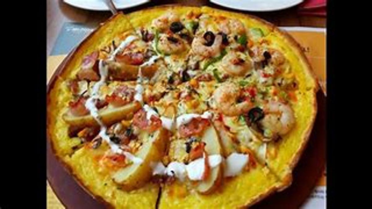 10-unordinary-pizza-toppings