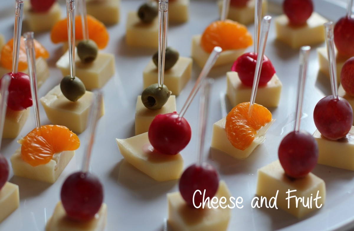 Cheese and fruit bites