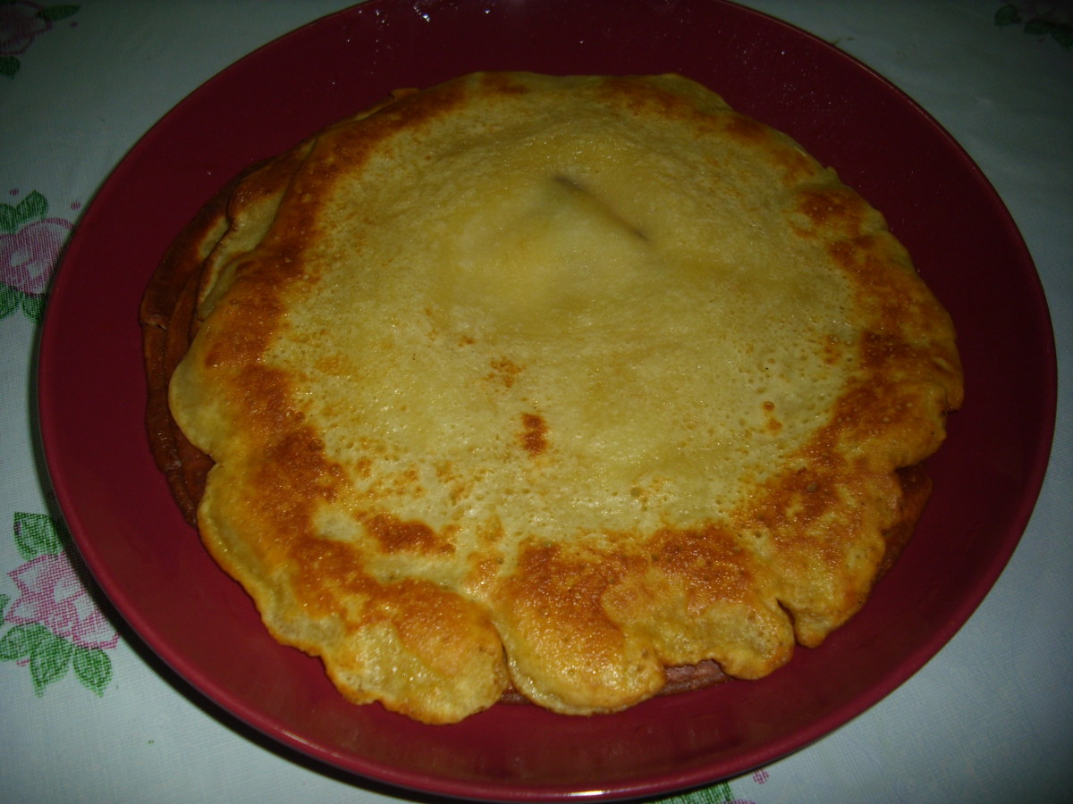 German Pancakes With Apple Slices - HubPages