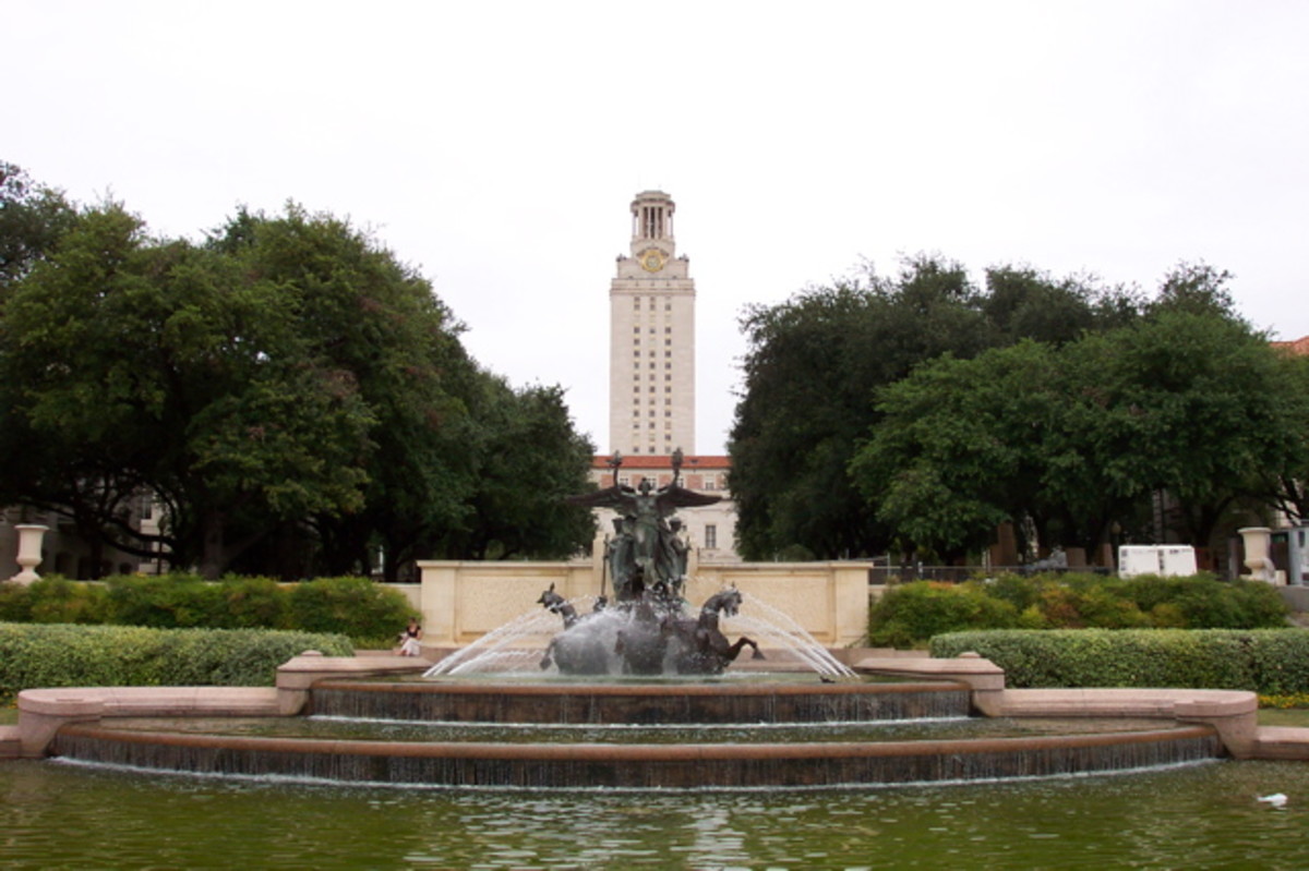 Littlefield Fountain and Main Building of The University of Texas at Austin. 