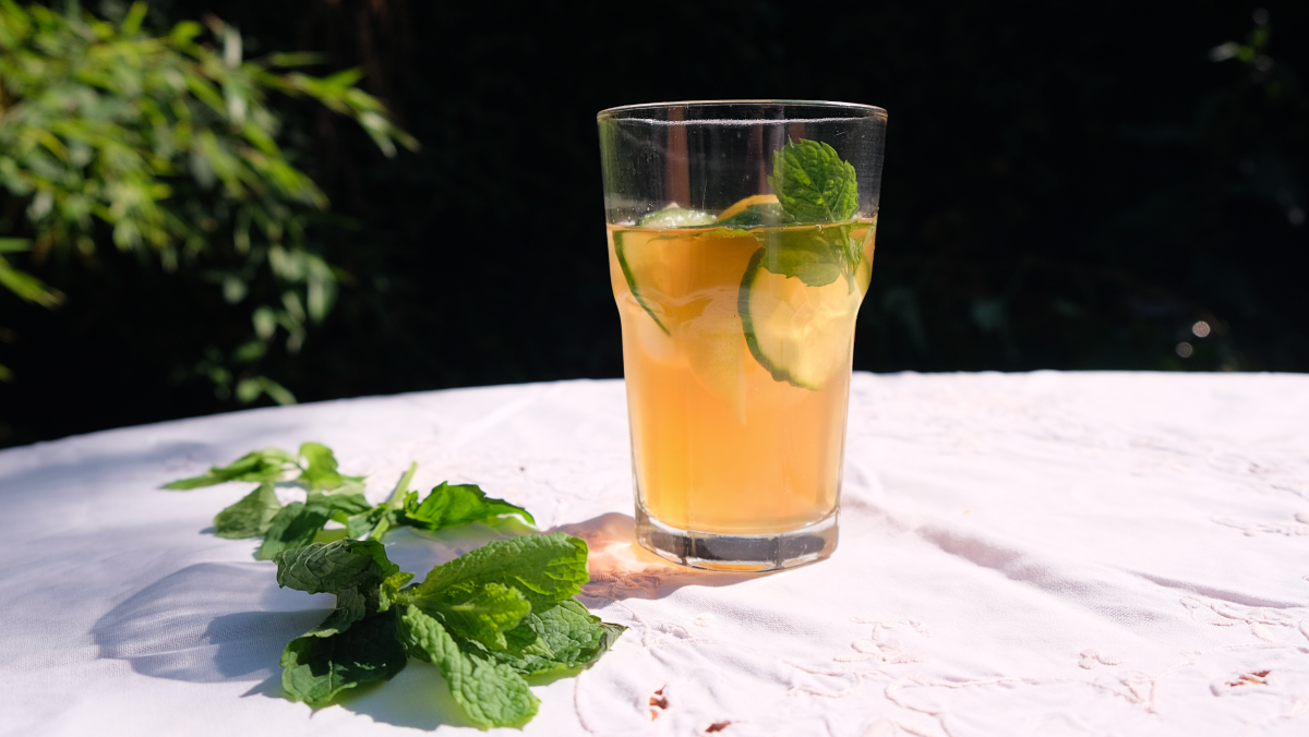 Refreshing Summer Iced Tea Recipe With English Breakfast Tea Delishably