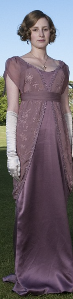 Laura Carmichael as Lady Edith Crawley, Season 1 Downton Abbey