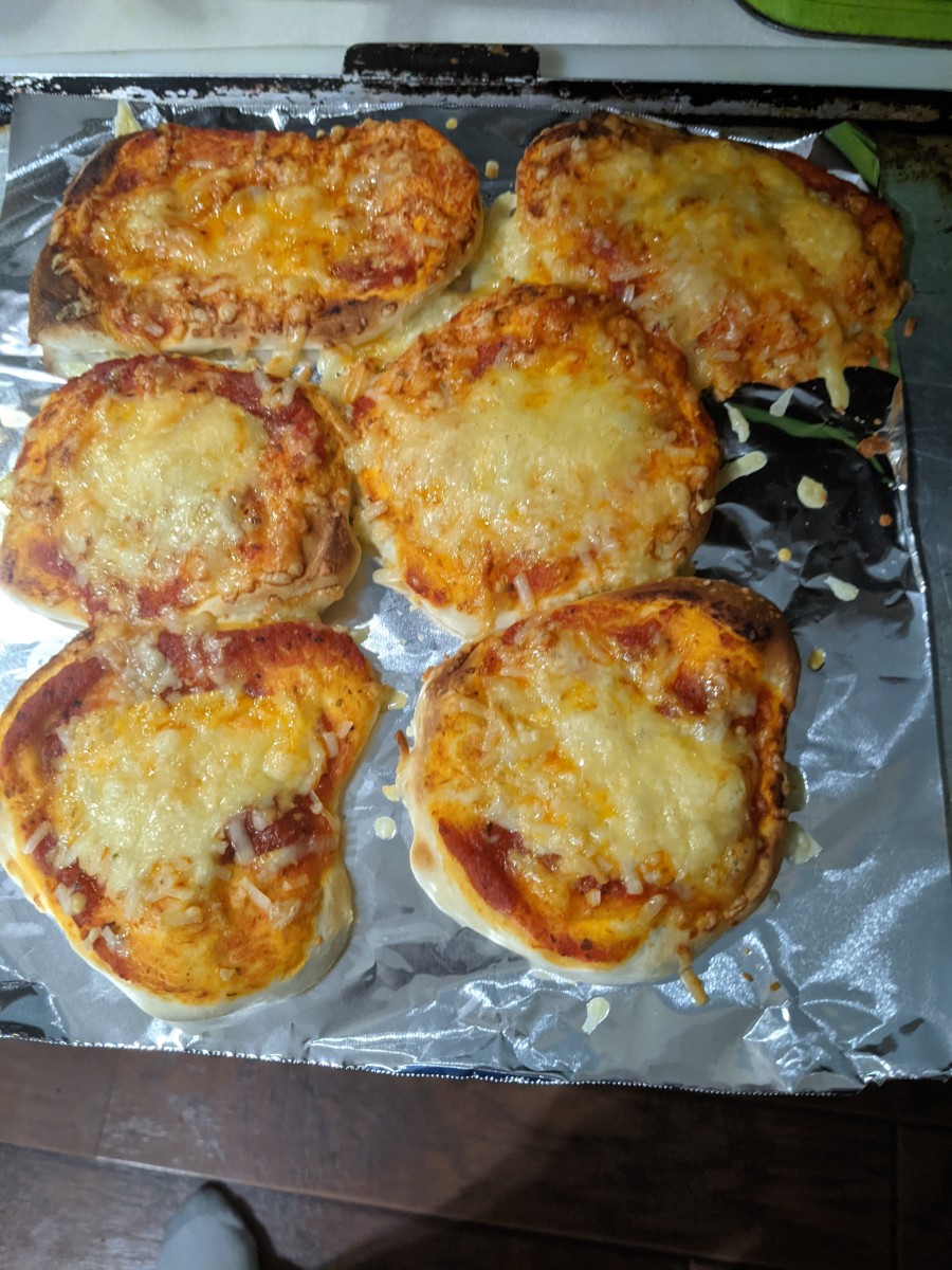 pizza-mini-crusts-made-with-dinner-roll-dough