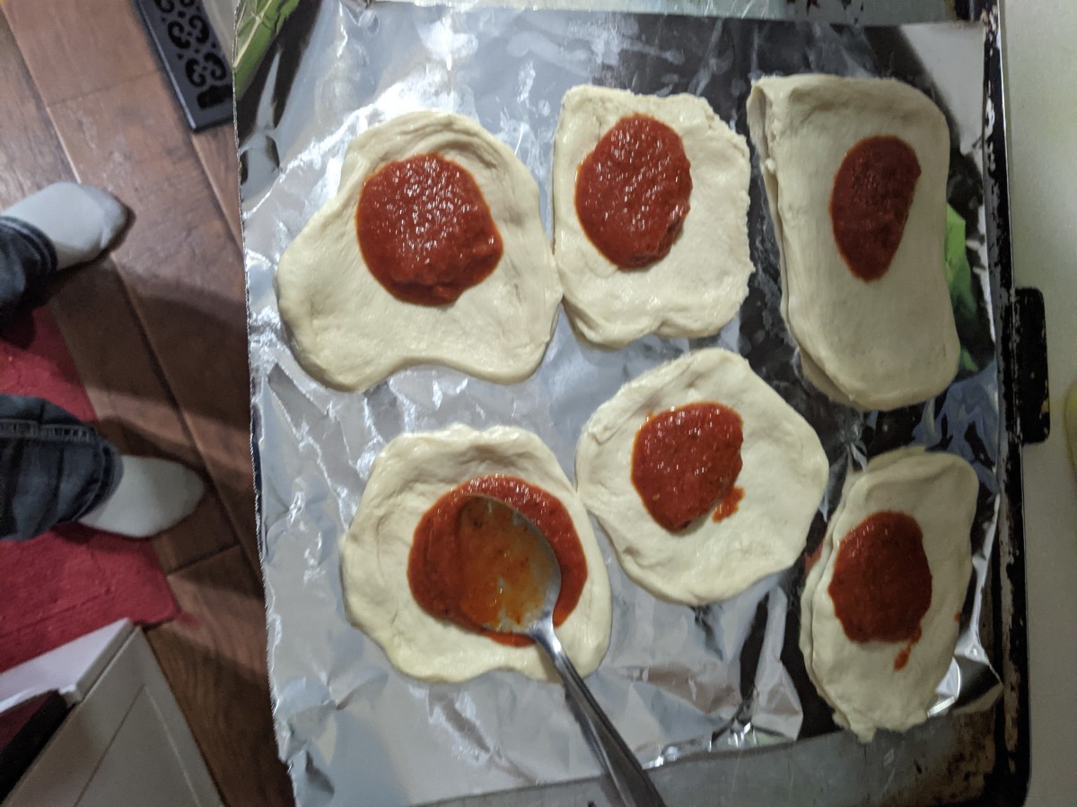 pizza-mini-crusts-made-with-dinner-roll-dough
